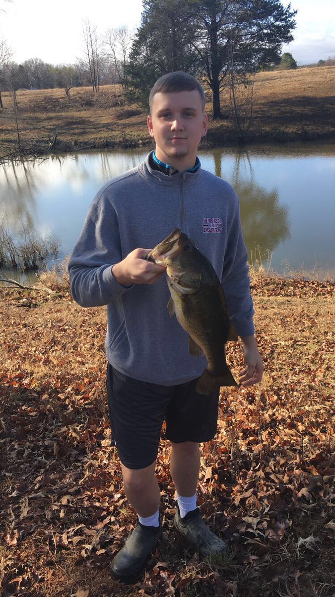 1TylerWilliams's tweet photo. Stuck a nice one today #6pounder https://t.co/aqDjVAvLBi