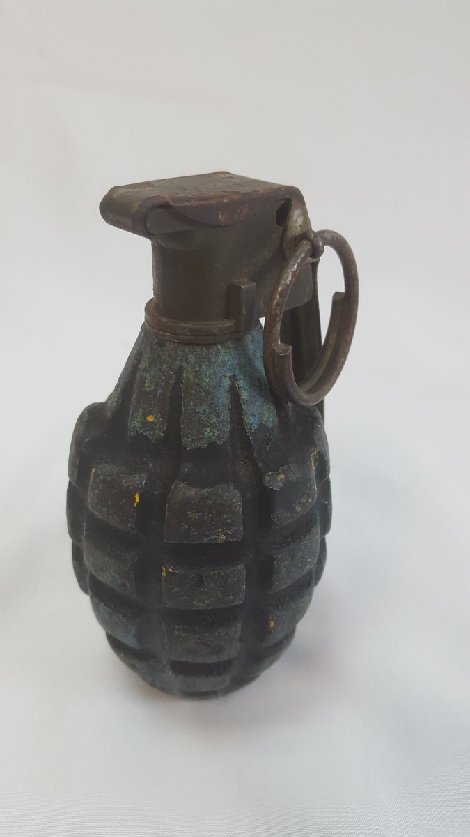 WW2_Collection_'s tweet image. Original WW2 U.S. Grenade With Yellow Paint Under The Blue.