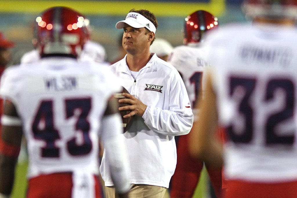 PalosVerdesPost.com Miller: Lane Kiffin’s 10-year contract a great development … for those who enjoy a good laugh  dlvr.it/Q6xNTT