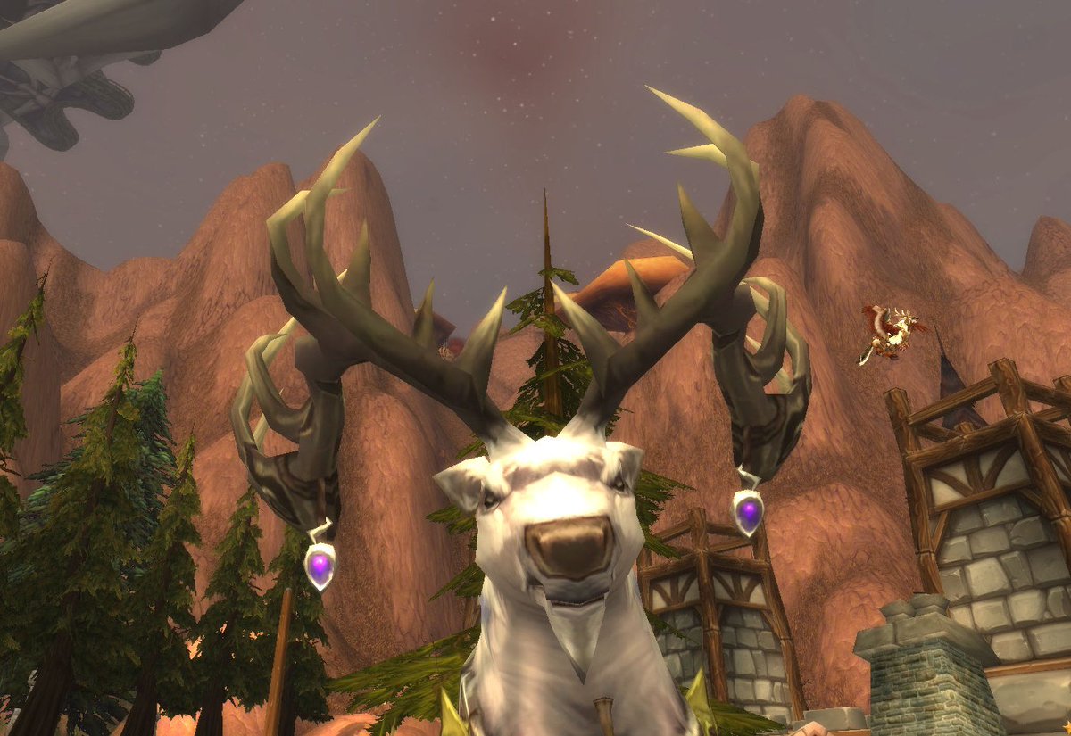 MidnightAuro's tweet photo. Whatcha lookin' at? Huh? #WoW #Druids https://t.co/EynkTP17pD