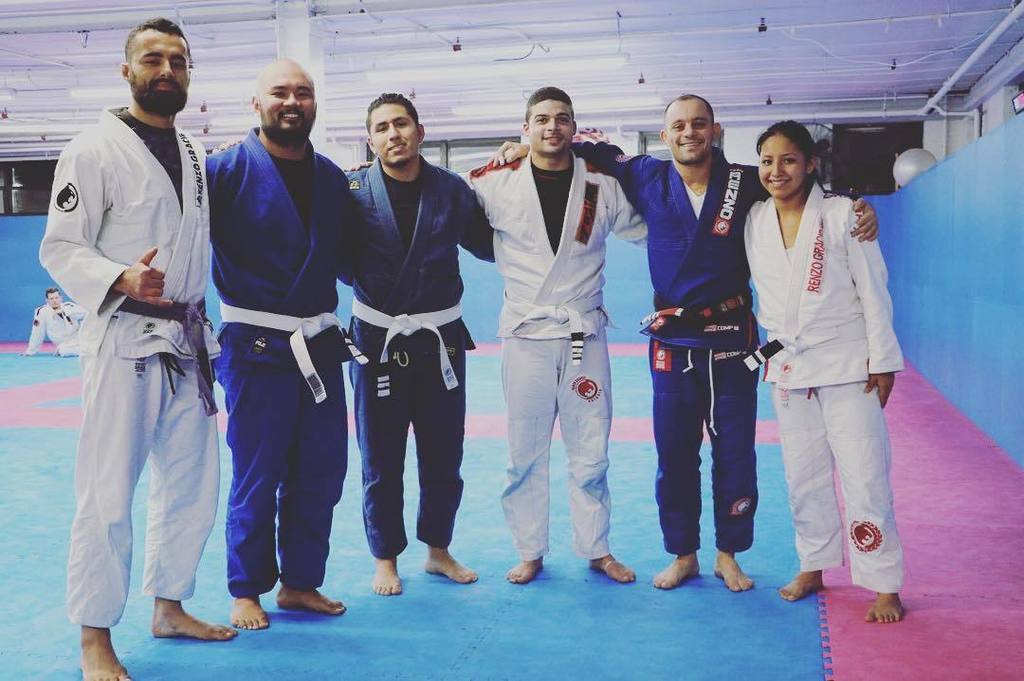 RGAQueens's tweet photo. Congratulations to John on his 3rd stripe, Christopher on his 2nd, Roberto on his 3rd, and Katherine on her 1st stripe. Keep it up guys !! 💪🏼 #renzogracieastoria #bjj #brazilianjiujitsu #bjjfam #stripes #hustle #dedication #motivation #beginnersbjj #jiujitsuévida https://t.co/p4rYtJICyj