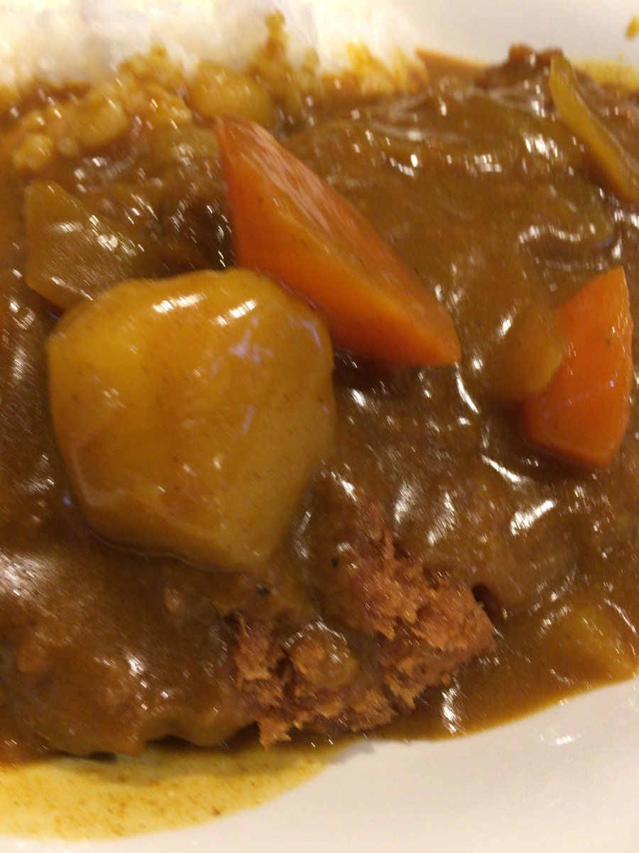 komorifusimi's tweet photo. 今日のカツカレーです。今日は少し辛口。 https://t.co/riunhcaxxC