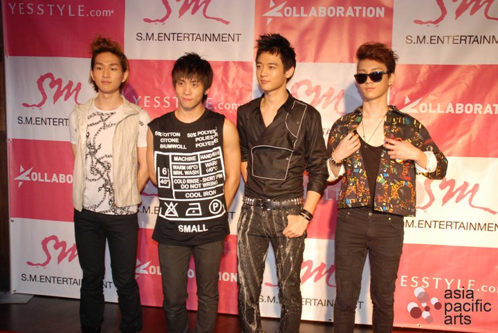 hellomailee's tweet image. just wanted to share a photo i took from when i first met &amp;amp; worked with kim jonghyun &amp;amp; shinee in 2010. this was at a club for an sm town after party. taemin couldn't be here because he was too young, but the truth is we were all underage lol #김종현 #샤이니