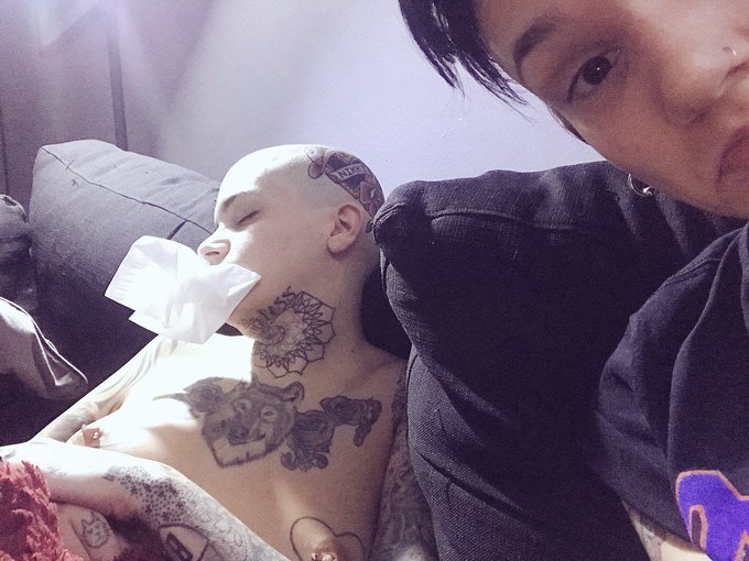 #WCW cold havin ass bb ☹️ @leighravenx https://t.co/nRoOmpUK3F<a href="/tag/wcw"class="tags">#WCW</a><a class="tags" href="/tag/leighravenx">@leighravenx</a>