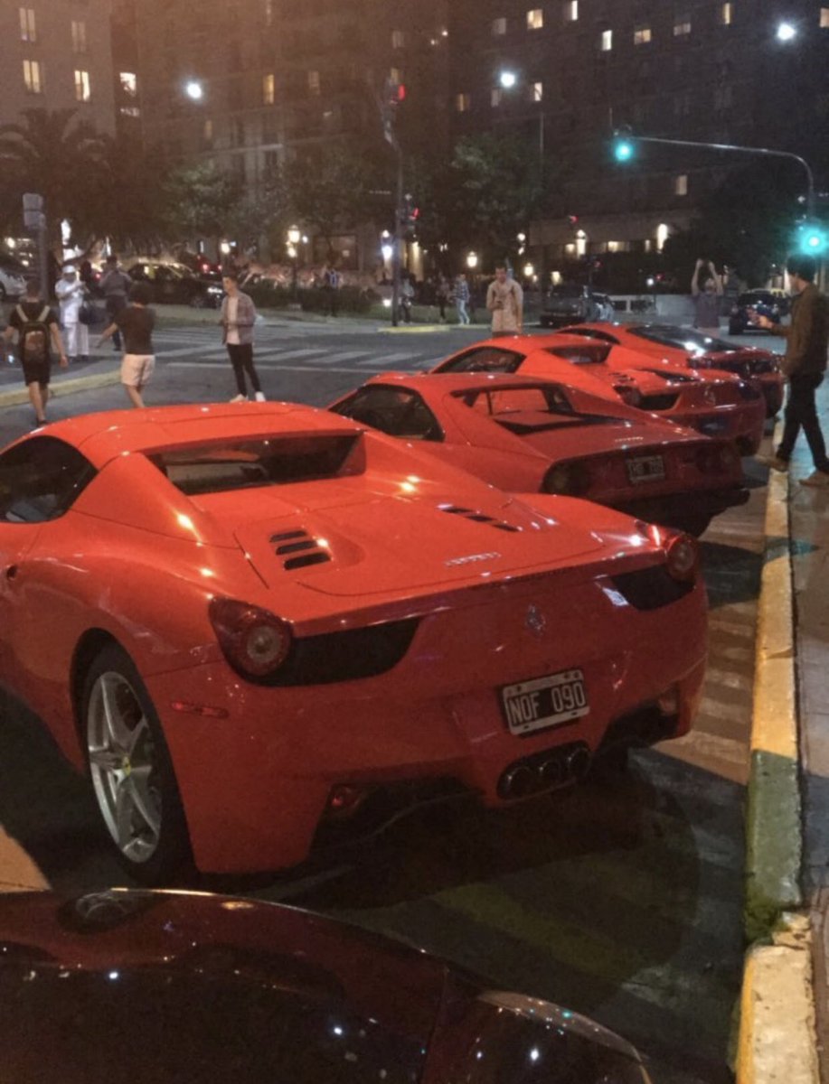 ElyRasic's tweet photo. @Ferrari Buenos Aires ti amo. città esclusiva. @gcba @PiegariAr @FSBuenosAires https://t.co/YhHj6eSeNH
