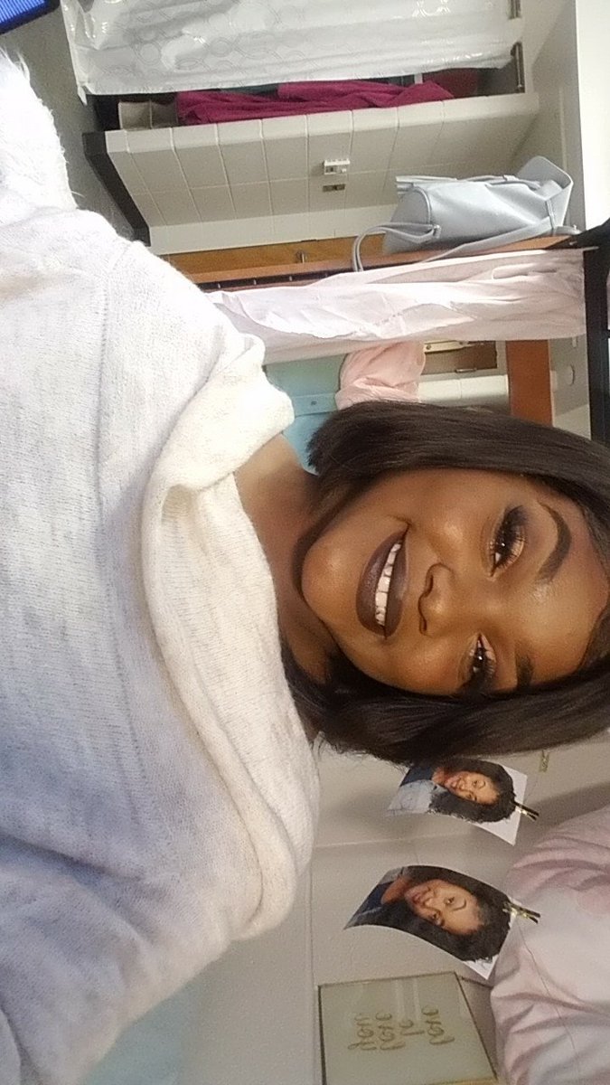 vivaglamAKB's tweet photo. Mostly because I almost never post myself on here #BlackQueensOfUNCG https://t.co/eQ0VtMWrAn