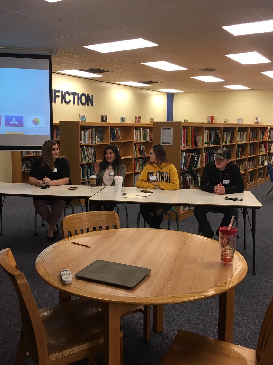 ciccanic's tweet photo. AVID graduate panel visited our AVID I class to discuss HS and beyond! So awesome seeing you all, keep doing great things!❤️🎓 #onceawildcatalwaysawildcat @druqq_ @Odali8 @Bails_McHalesX3 @Samarzipan @TJMartin_11 https://t.co/bdBcT1eUy3