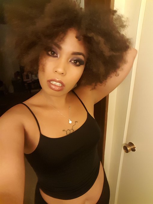 I'm case you were wondering, my hair continues to be everything 👑 https://t.co/vwjqoXISiC<a href="/tag/bikini"class="tags"><span>#bikini</span></a><a href="/tag/goddess"class="tags"><span>#goddess</span></a><a href="/tag/ebonyassworship"class="tags"><span>#ebonyassworship</span></a>