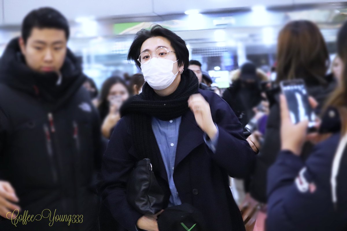 coffeeyoung333's tweet photo. ＊ 171220 김포출국 ＊

영재야 진짜 잘생겼어어ㅓㅓㅓㅓ ㅜㅜ💓

@GOTYJ_Ars_Vita

#GOT7 #갓세븐
#7for7 #TURNUP
#영재 #Youngjae https://t.co/4fHpTv8UEb
