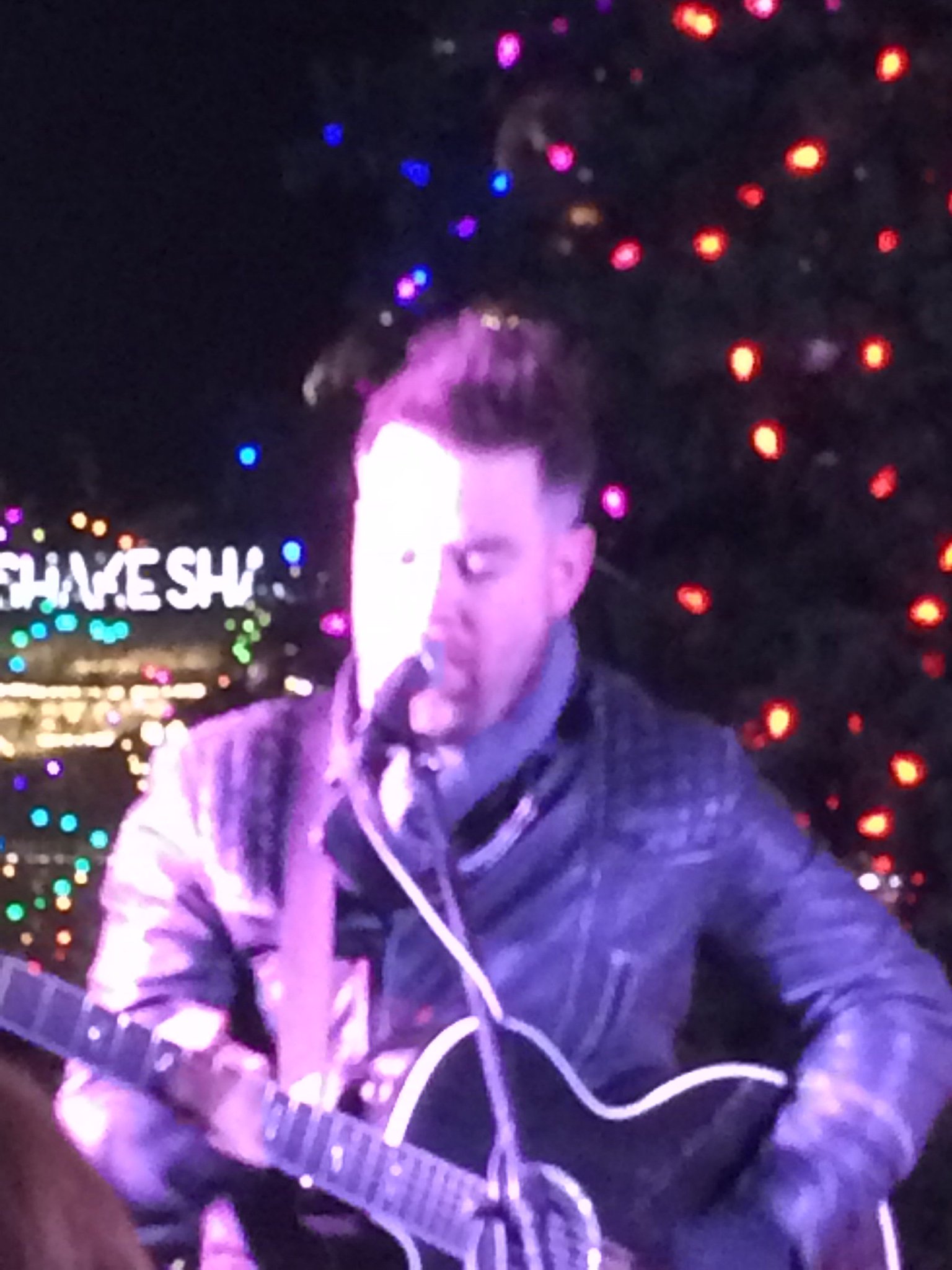 Happy birthday to David Cook, who I saw perform at Tyson s corner 