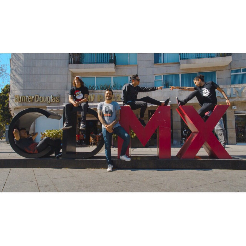 StickyMX's tweet image. #NuevaFotoDePerfil

¡Ésta es nuestra ciudad y la amamos!🏙 ¡Ya queremos que escuchen lo nuevo y falta CASI NADA!

#VamosJuntosContraElMundo #CDMX