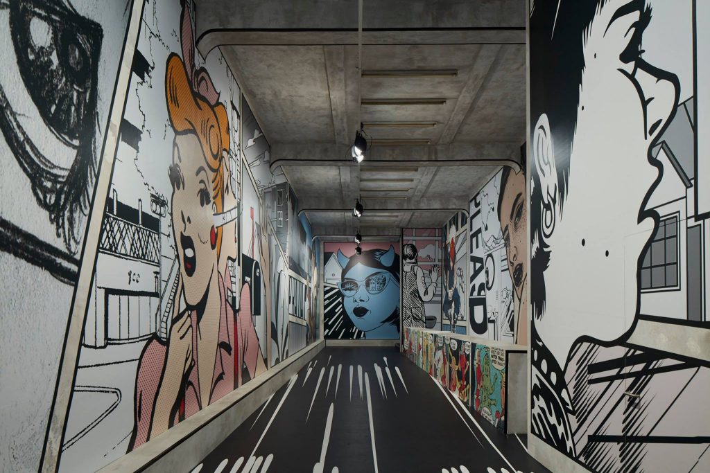 _almostreal's tweet image. Artist Stellar Leuna was approached by @Prada to collaborate on their SS18 collection to illustrate women in a uniquely empowering way... goo.gl/L8p4D6 #pradaSS18 #aussiecreatives #stellarleuna