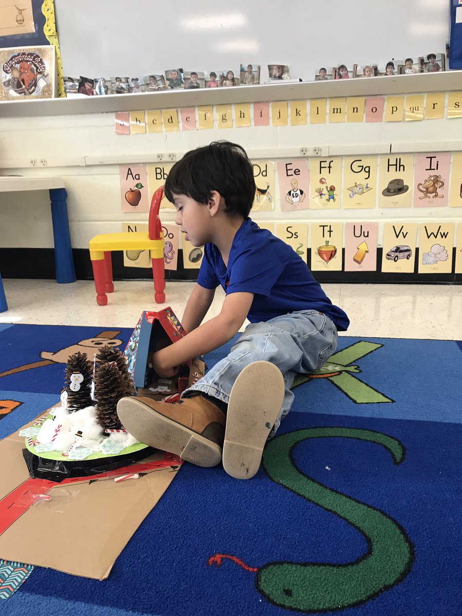 MTL_HS_K's tweet photo. Some of our PreK friends participated in an engineering challenge! They created traps to catch the runaway gingerbread man! I was so impressed with their creativity and hard work! #PreKEngineers #STEM #STEAM https://t.co/5avQD34NT0