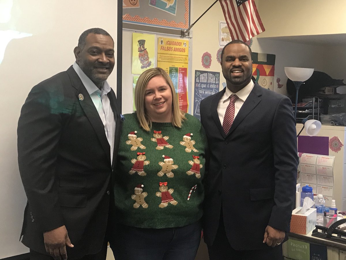AlwaysRepUPREP's tweet photo. Congratulations to Ms. Elissa Taylor for being #PPS Employee of the Month! Ms. Taylor serves our students, staff, families and community as a Spanish Teacher, FACE Coordinator, Efficacy Team member and PBIS Team member!  #ExpectGreatThings #AlwaysReppinUPrep https://t.co/tyYFRHXWL2
