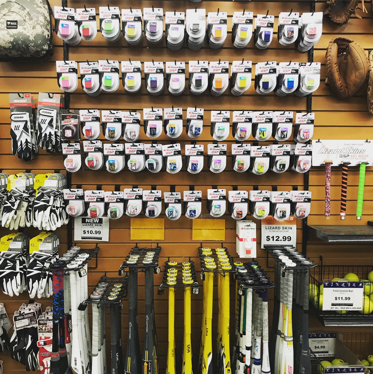 piasfullerton's tweet photo. Fully stocked on @LzSkinsBaseball grips and @Easton_Baseball 
@EastonFastpitch @DeMariniFP @sluggernation bats! 

#playitagainsports #fullerton #placentia #yorbalinda #anaheim #brea #orangecounty #eastonbaseball #eastonfastpitch #demarinifp #louisvilleslugger #littleleague https://t.co/DV07tcaNVS