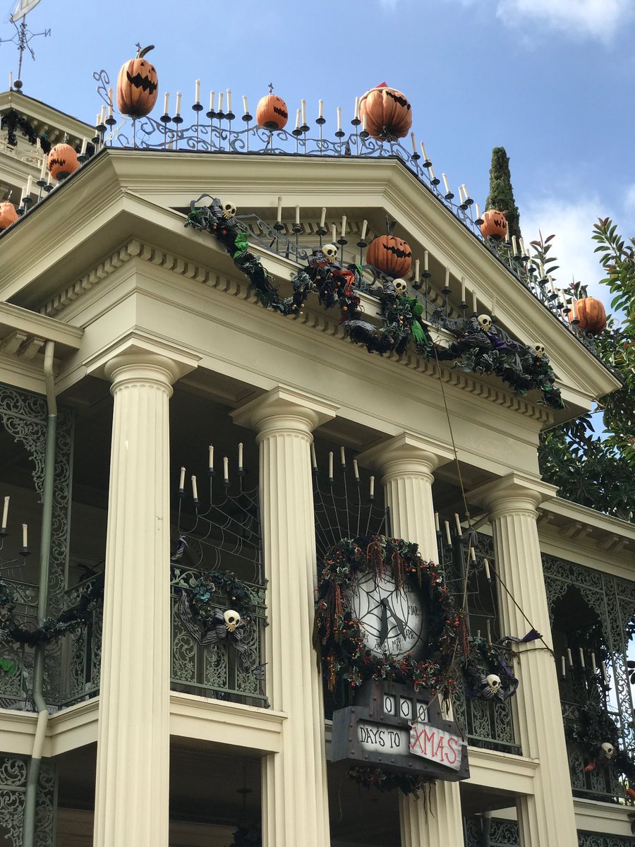 FoolishMortalsD's tweet photo. Are you ready for XMS? #hauntedmansion #disneyland #jackskellington #nmbx #timburton #xmstime #xms https://t.co/54VZ8VjibZ