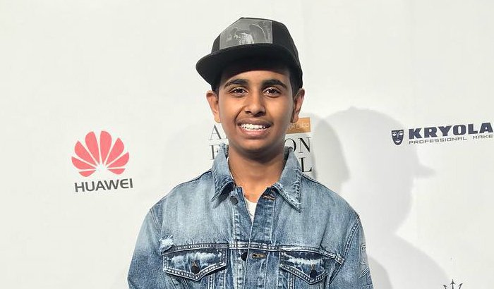 CelebsLine's tweet photo. #Dubai's richest kid Rashed Belhasa Height, Weight, Age, Wiki, Biography, Net Worth #CelebrityWoods #RashedBelhasa #MoneyKicks #Belhasa #YouTuber
https://t.co/izBwejxWj5 https://t.co/v9ACtkq7XB