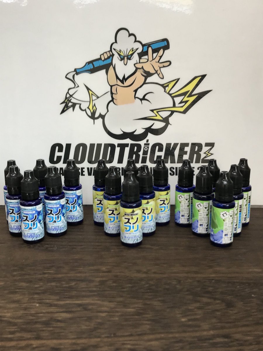 vapeatelier's tweet photo. こんにちは😃

本日スノフリ、フラットクラプトンワイヤー &amp;カンタルワイヤー &amp;アトマ等。。入荷しました😁

本日も1日宜しくお願いします✨

年内の営業は12月27日までです🎶

宜しくお願いします😁

テーブルチェック👍

#vapeshopatelier
#cloudtrickerz 
#cloudVG https://t.co/YVGQCpXCK9