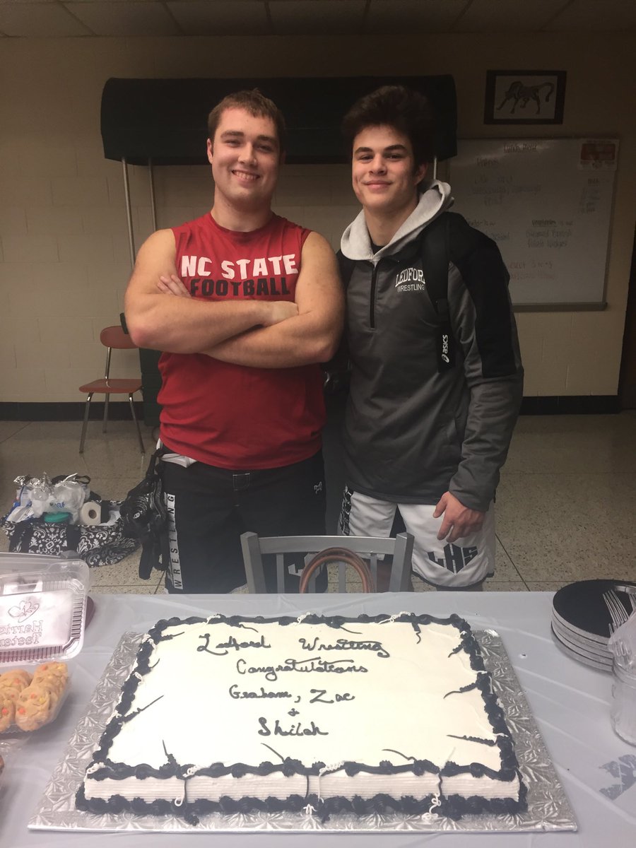 coachandychapp1's tweet photo. Senior night for Zac and Graham. Congrats on 2 good wins tonight. https://t.co/gco0RMgB2C