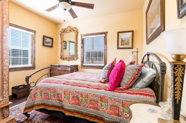 AbsoluteCharmRE's tweet photo. How awesome is this little property?! π±
861 Kneese Road has TWO homes on 7+ acres just 2 miles North of Fredericksburg! Each home being a 1 Bed | 1 Bath with a loft; one being utilized as a B&B and the other a full-time rental. #absolutecharm #fredericksburgtx https://t.co/0XgbUAqmhQ