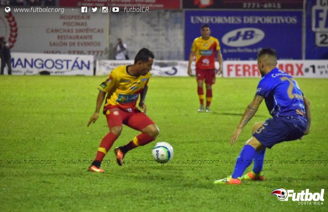 FutbolCR's tweet photo. #FinalCR #MPZvCSH 1-0 🇨🇷🏆
¡Primer round lo ganó PZ! @MUNICIPALPZ logró derrotar al @csherediano1921 con tremendo gol, pero la pelea sigue abierta.
Datos
📊→ https://t.co/FFBat2ttYt https://t.co/eRZB1WXFHV