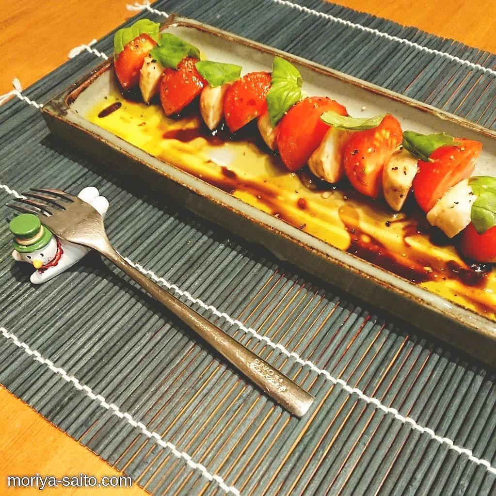moriyasaito's tweet photo. #つまみ
#カプレーゼ #caprese
#うまい #cestbon
#大好物 #preferee
#トマト #tomate
#バジル #basilic
#モッツァレラ
#mozzarella
#斎藤守也 #moriyasaito #守也 #moriya #MONOLOGUE #monologue https://t.co/VwBBsqAYG8 https://t.co/fBf309ue79