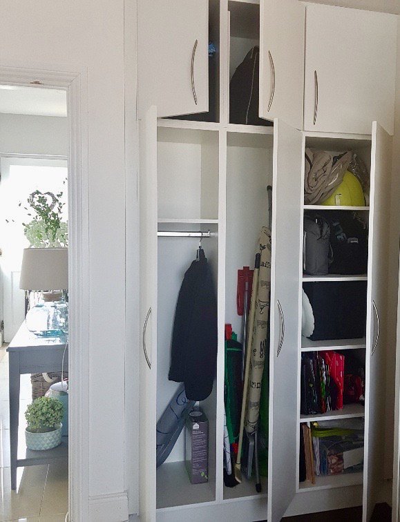 EastCorkKitchen's tweet photo. Looking to get started on a home renovation in the #NewYear? We can handle any job, big or small! Call us on 083-8308647 or email carol@eastcorkkitchens.ie #HomeRenovation https://t.co/arspI6vlI2