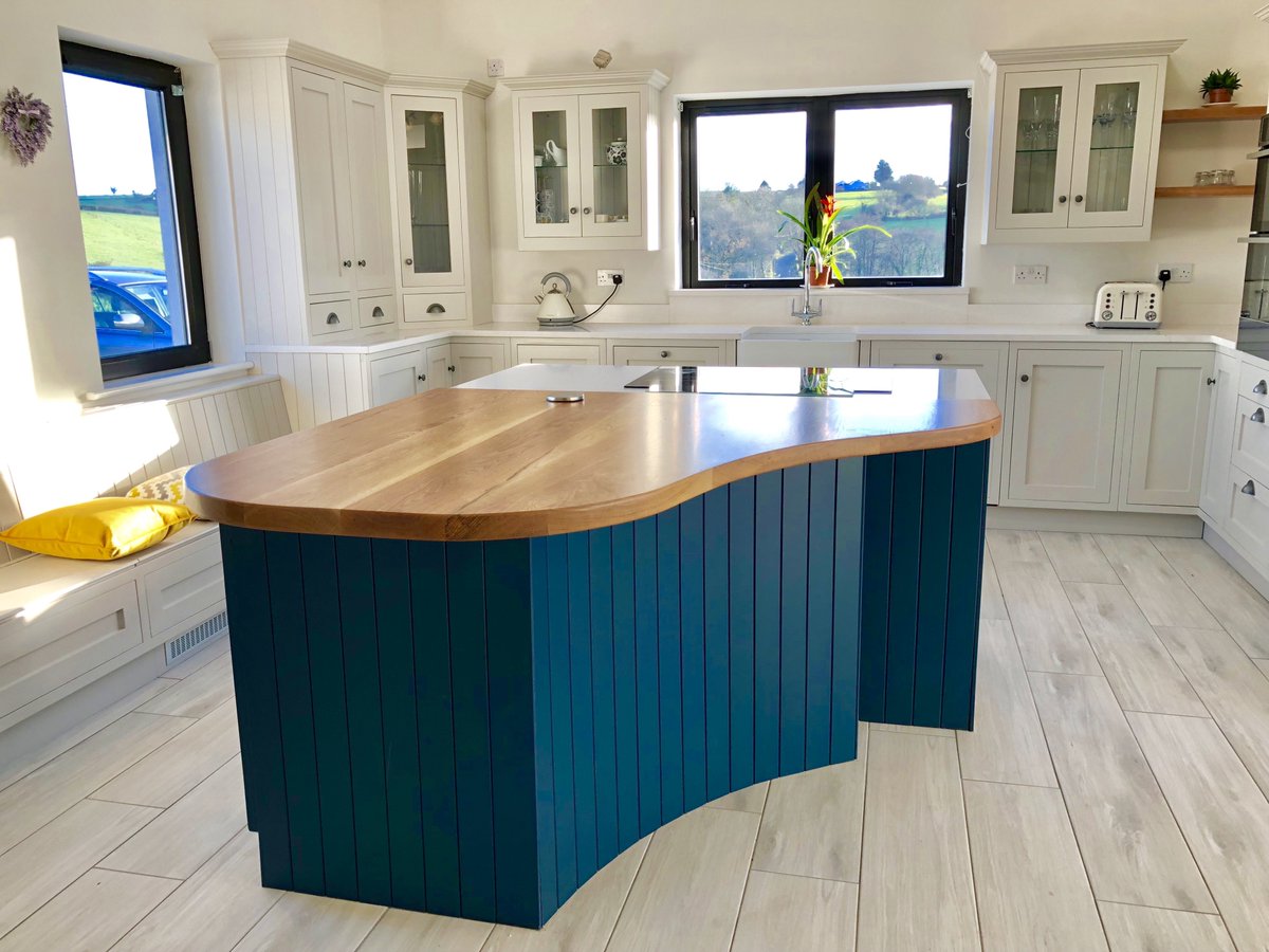 EastCorkKitchen's tweet photo. Looking to get started on a home renovation in the #NewYear? We can handle any job, big or small! Call us on 083-8308647 or email carol@eastcorkkitchens.ie #HomeRenovation https://t.co/arspI6vlI2