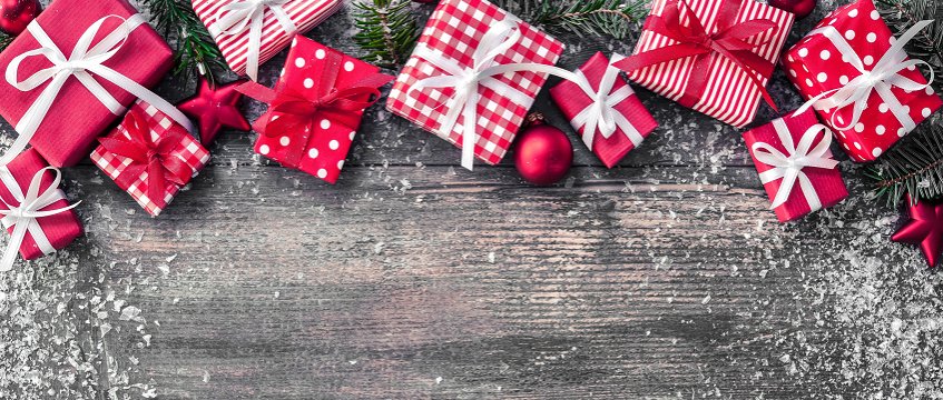 RealTrainingUK's tweet photo. #RealTrainingUK wishes you and your families happy holiday season! https://t.co/nqGCLii9RY