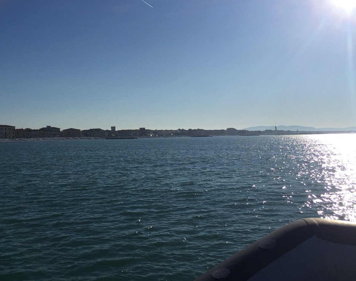 mathclicklondon's tweet photo. Another dive at the #H24 site, possibly in one of the coldest days of the year... https://t.co/7IbiqFM7zp