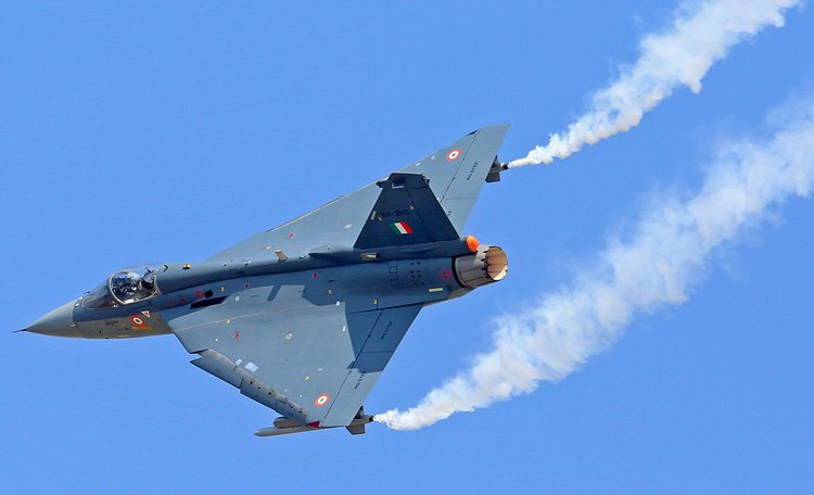#HAL gets #RFP for 83 #Tejas
goo.gl/tGSYGA
#IAF #LCATejas #LCAs #LCA #LightCombatAircraft #FlyingDaggers #aircraft #Military #Defence #Aviation #Aerospace #Security #Technology #AirForce #IndianArmedForces #MakeInIndia #DRDO