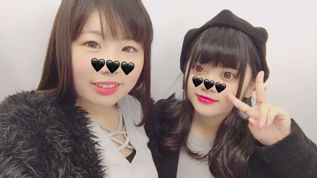 1c2h1i2i's tweet photo. ☺︎12.21☺︎
幼なじみのゆいさんとえいが📽🎞
"8年越しの花嫁"泣けたぁ👰
途中でおじさんのイビキうるさすぎ💥👿
久しぶりすぎて語ること多すぎた笑
とりあえず彼氏をはやくつくれ😑😑
できたら即報告ね❤︎
ガブリチキン無料みたいなもんやった笑
はじめてやったけどおいしすぎた🤤
またあそぼ🙋 https://t.co/WQnlRDJS3q