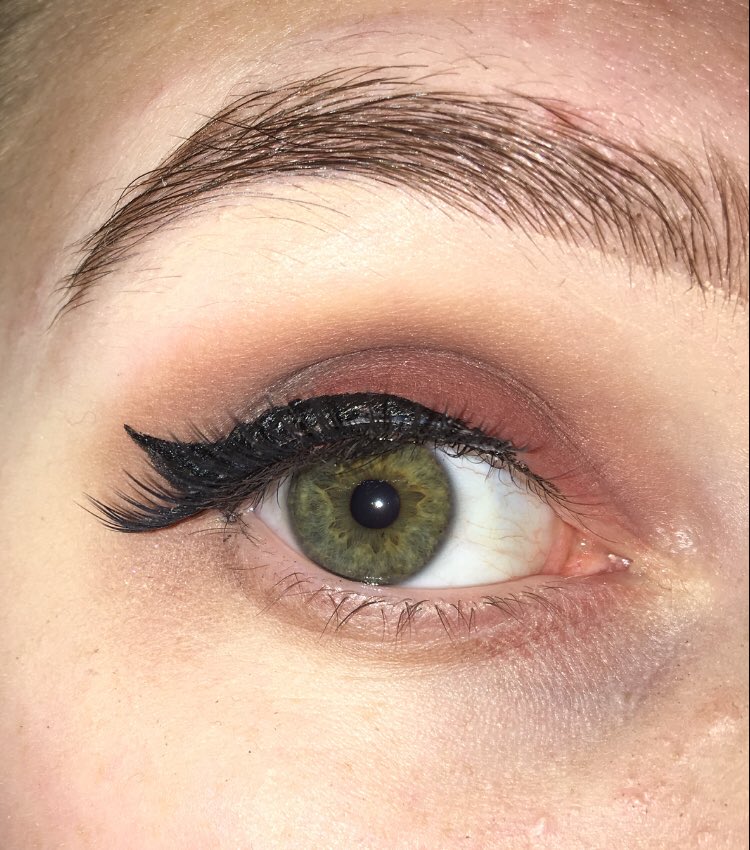 makeupby_you's tweet photo. Used @morphebrushes #35omatte #mua #makeup #makeupartist #beauty #beautiful #beautymakeup #youtube #makeupaddict #addict #eyeshadow #blogger #beautybloger #morphe #35opalette #35omorphepalette #35omattepalette https://t.co/DNpGe1ib34