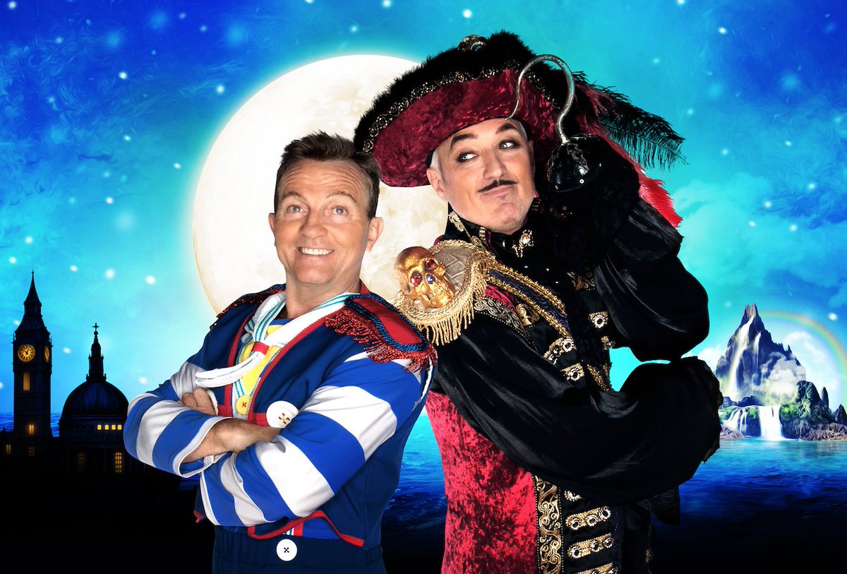 BuddyTheElfUK's tweet photo. Read all about the bromance between @realmartinkemp  and @BradleyWalsh  in the @ExpressandStar here - https://t.co/EqBuGnfeHB https://t.co/t9E5w9YQXB