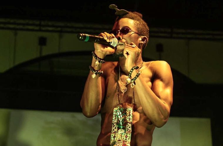 bit.ly/2Bc8UBU check out <a href="/yoyotinz/">yoyo tinz</a> website for outerlane show recap #OuterlaneConcert #outerlane