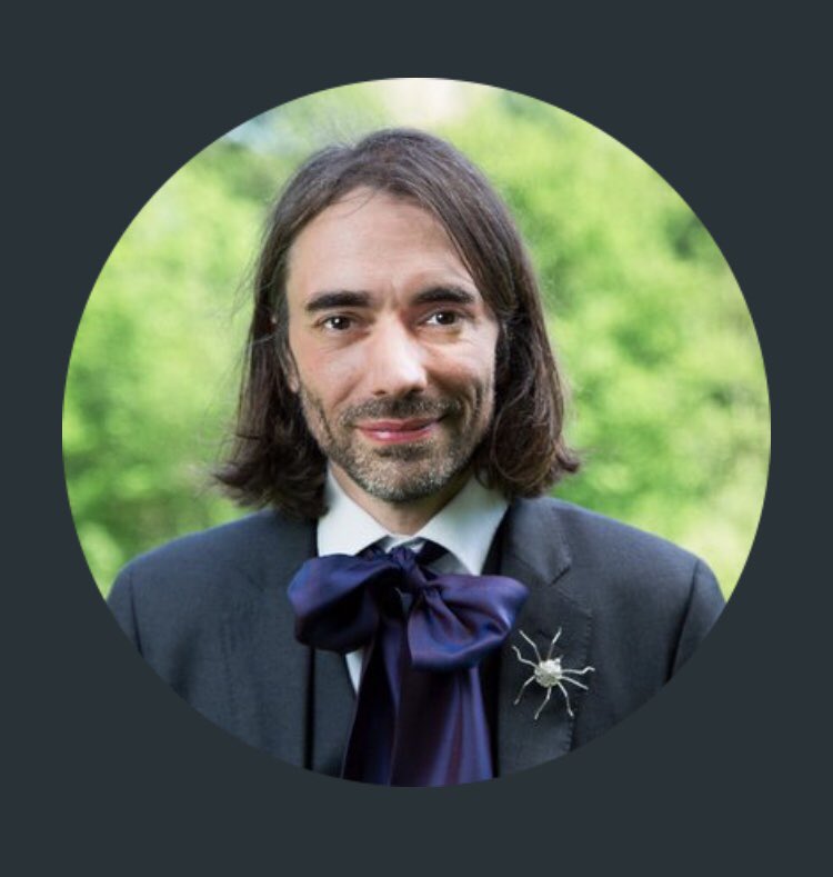librearbitres's tweet photo. @gblardone Mince ! @VillaniCedric va devoir revoir sa garde-robe ! https://t.co/21zxU7PPJb