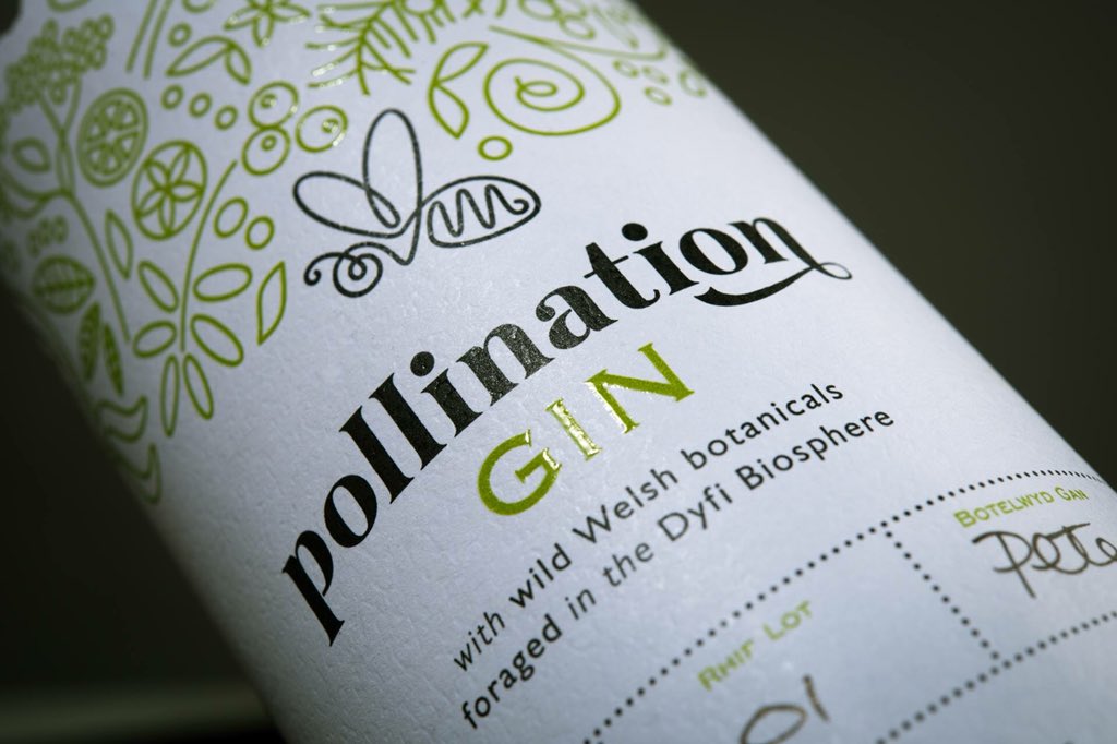 tynrhyd's tweet photo. What could be better than a crisp, fresh G&amp;T made with Botanical Artisan Gin? @DyfiDistillery #PollinationGin, Winner of the #GreatBritishFoodAwards 2017, is divinely https://t.co/7CVNoHldiO @katehumble, visit the distillery and treat yourself - Chin Gin! #IechydDa! 🍸😋🍸 https://t.co/QJ2fnyDP3n