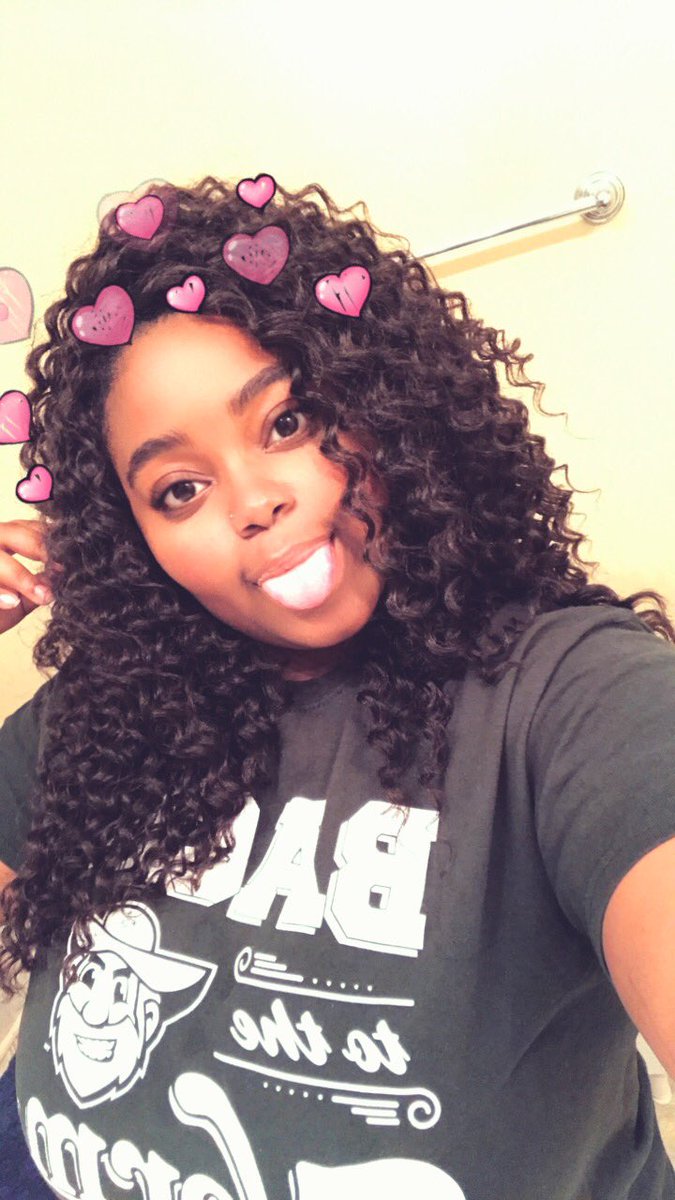LIKENO_OTHER1's tweet photo. #BlackQueensofUNCC 💚 https://t.co/193LgsakdF