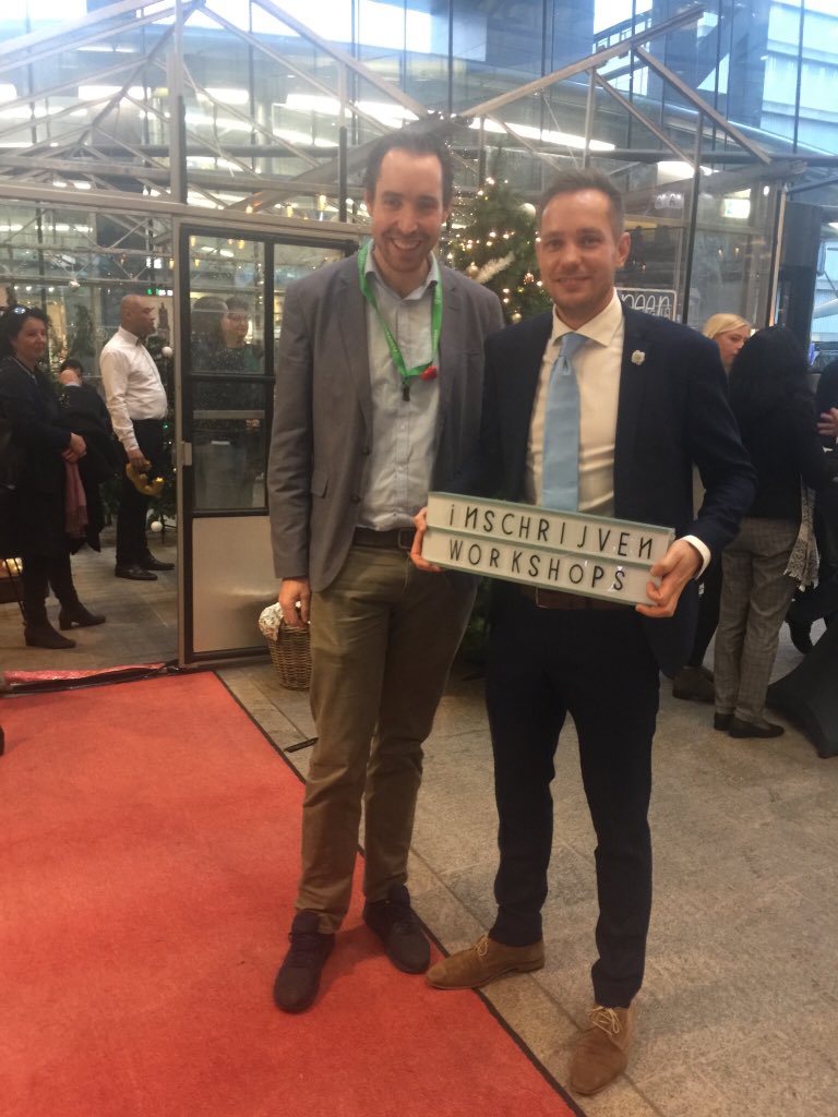 Vandaag laatste dag #Glazenhuis030 een dag vol workshops,cv checks, loopbaanadviezen, werkgevers en nog veel meer. De afsluiting vd dag is een veiling met oa <a href="/fcutrecht/">FC Utrecht</a> shirt allemaal voor #SeriousRequest2017 jullie zijn van harte welkom