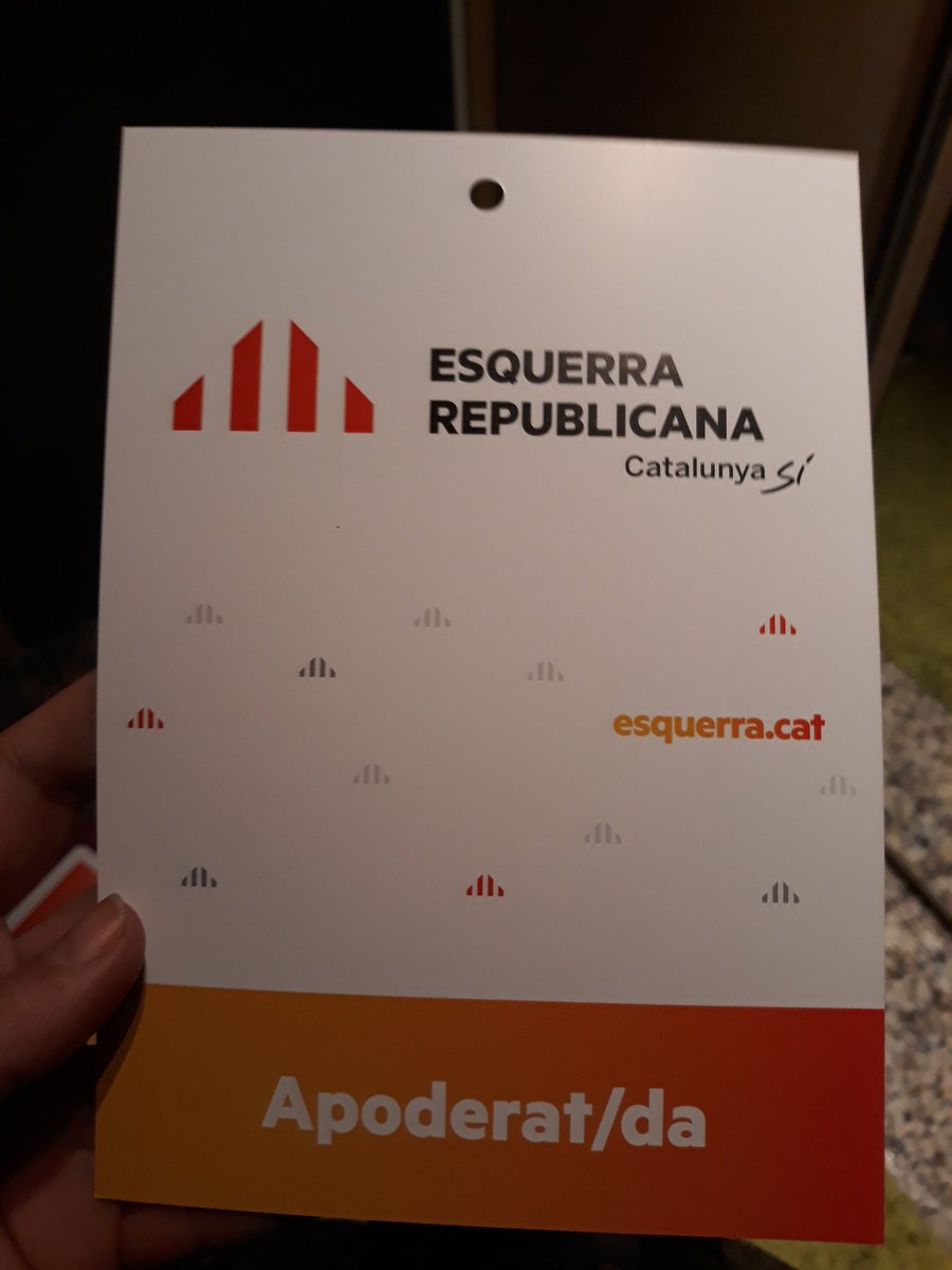 MontseIgualada's tweet photo. Som-hi. Per vosaltres @jcuixart,@jordisanchezp @junqueras @quimforn. Ho tornarem a fer,tornarem a vèncer. #Apoderada21D #LlibertatPresosPolítics 🎗🎗🎗🎗 https://t.co/XrVY7MTOZf