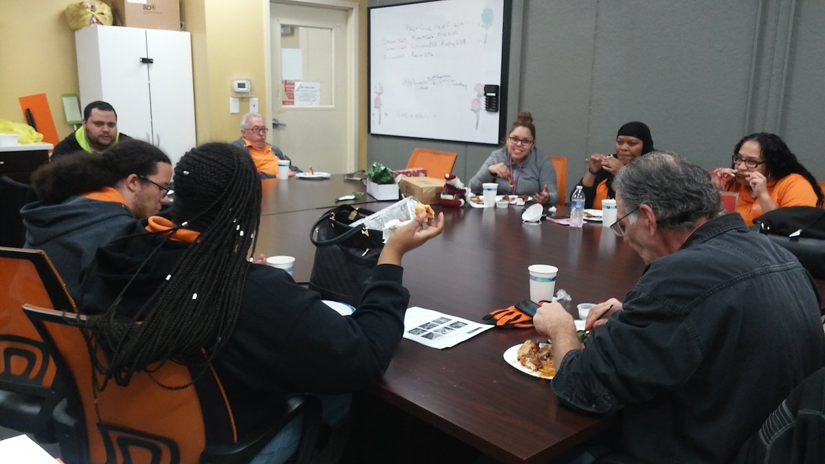 HomeDepot_4150's tweet photo. Met Team Holiday Celebration @PaulSSchnell1 @HomeDepot_4150 @akashhhhah20 @Lorrainbutler @Tina_A_Perkins @District28MET @TammySaunders24 @JohnRolison @PedroMal4150 @MAEngagement @dennison_bryan https://t.co/nbicu6ztAe