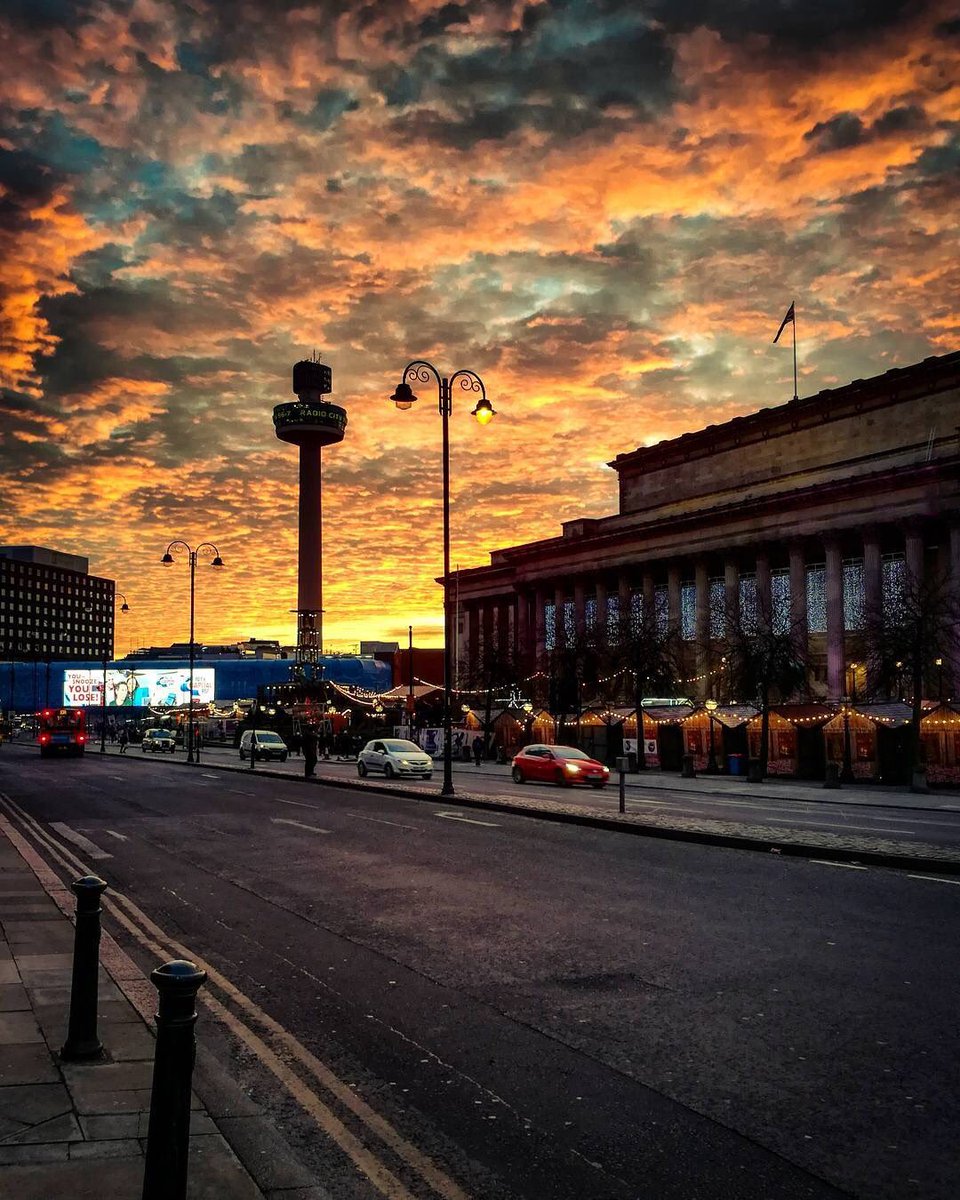 Incredible #Liverpool Sky 😍

📸 Col Ged