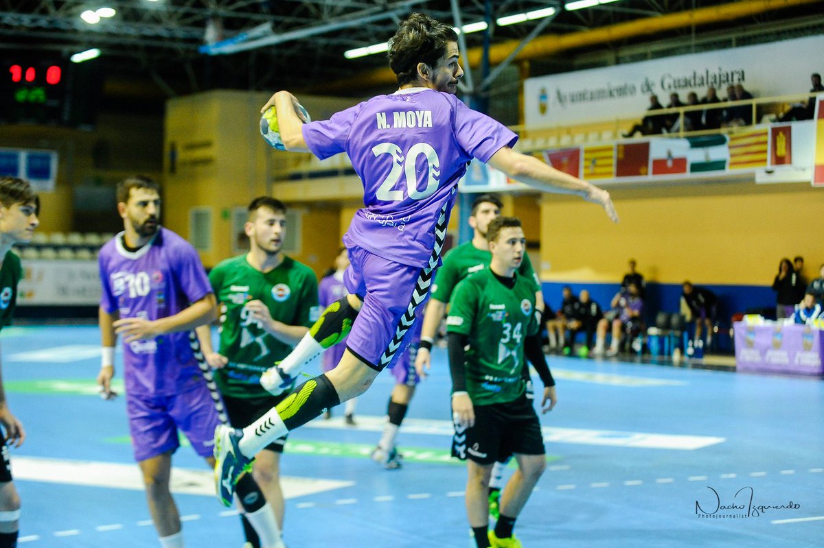 bmguadalajara's tweet photo. Ya están aquí las imágenes del partido contra @bmSinfin  
¿Sabes que Nacho Moya metió 10 golazos?
https://t.co/JxUA8JEJN8
📷 @nachofotos https://t.co/uUnHDoiRD1