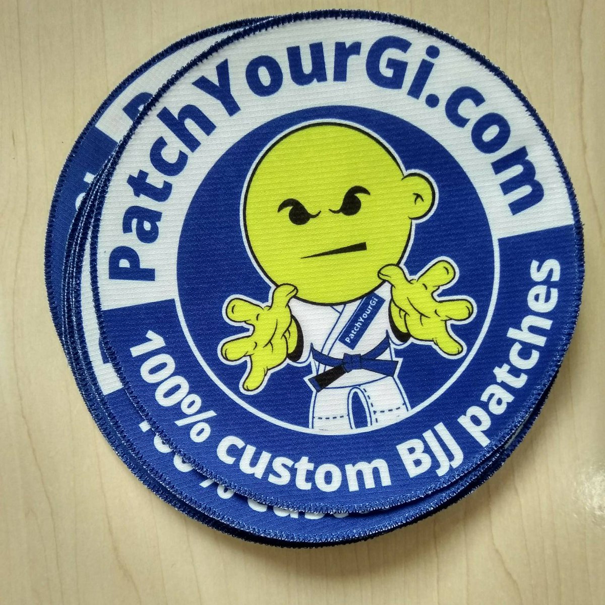 PatchYourGi's tweet photo. PatchYourGi 'Bad Smiley' mascot
... 
#patchyourgiproduct #jiujitsu #grappling #bjjpatches #martialarts #fight #judopatch #BJJ #brazilianjiujitsu #mma #fitness https://t.co/IxCytwRrMO