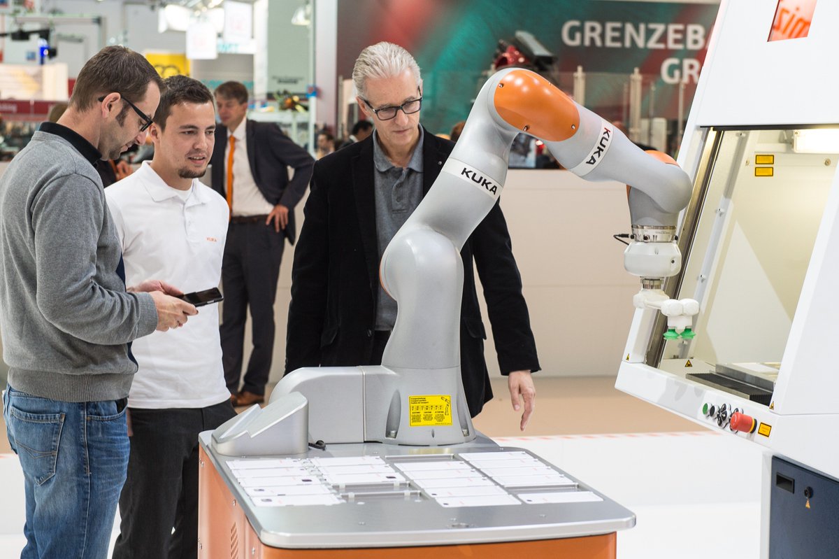 Follow us onward 
▶️ <a href="/automaticafair/">automatica</a> ✅
– tweets on #IT #industry40 #IIoT #digitization!