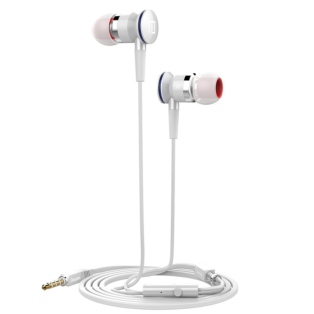 LangsdomEU's tweet photo. UKonly 
RT&amp;follow me get a pair of earphones added with one sport arm bag for free !! 
#christmasgiftideas #Christmas2017 #BestOf2017 https://t.co/JFqM9h731O
