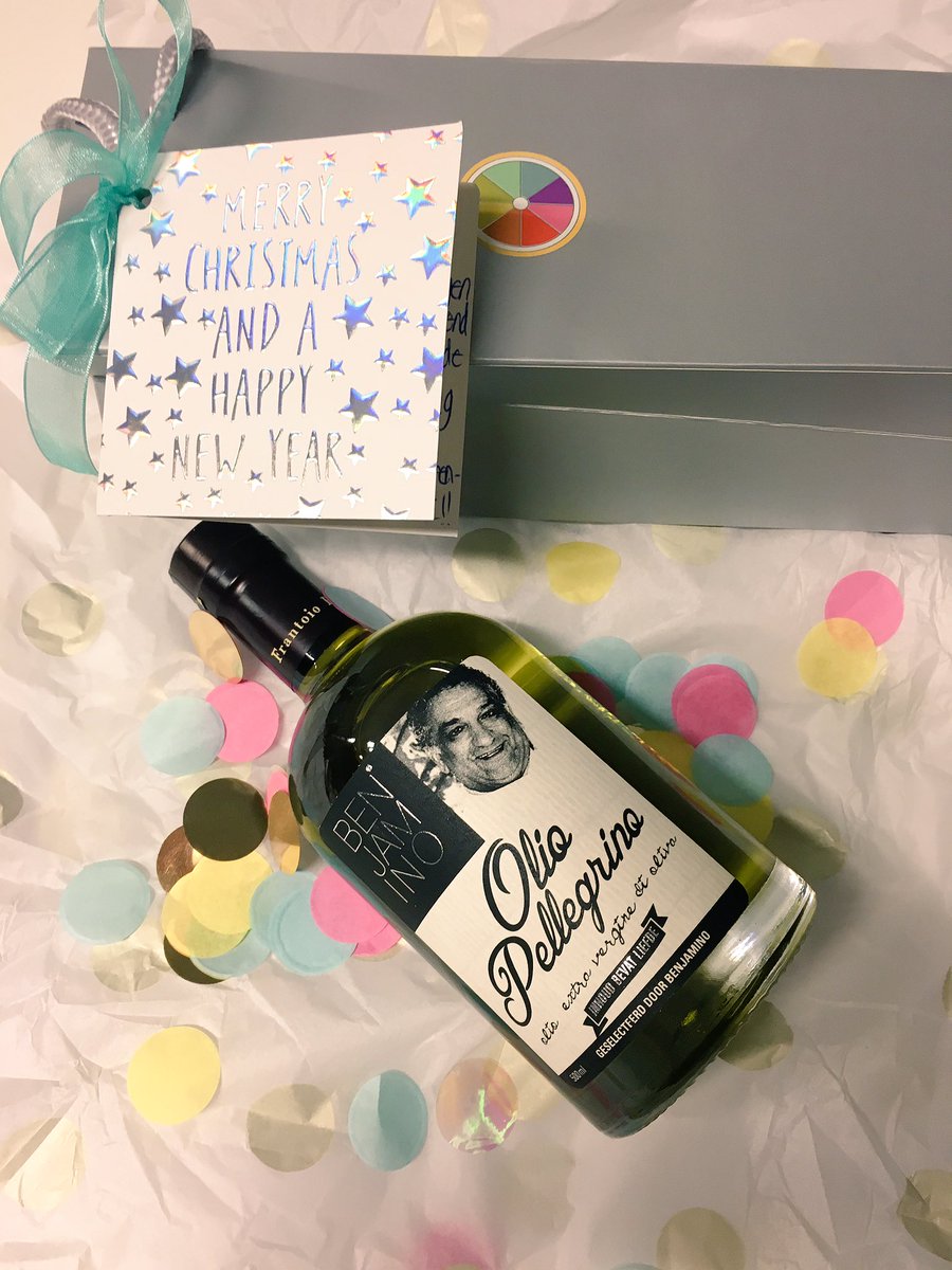 Bedankt lieve <a href="/CreaKicks/">Miriam Martens</a> voor dit gezellige &amp; feestelijke cadeautje. En het lieve kaartje. Dikke zoen terug 😘