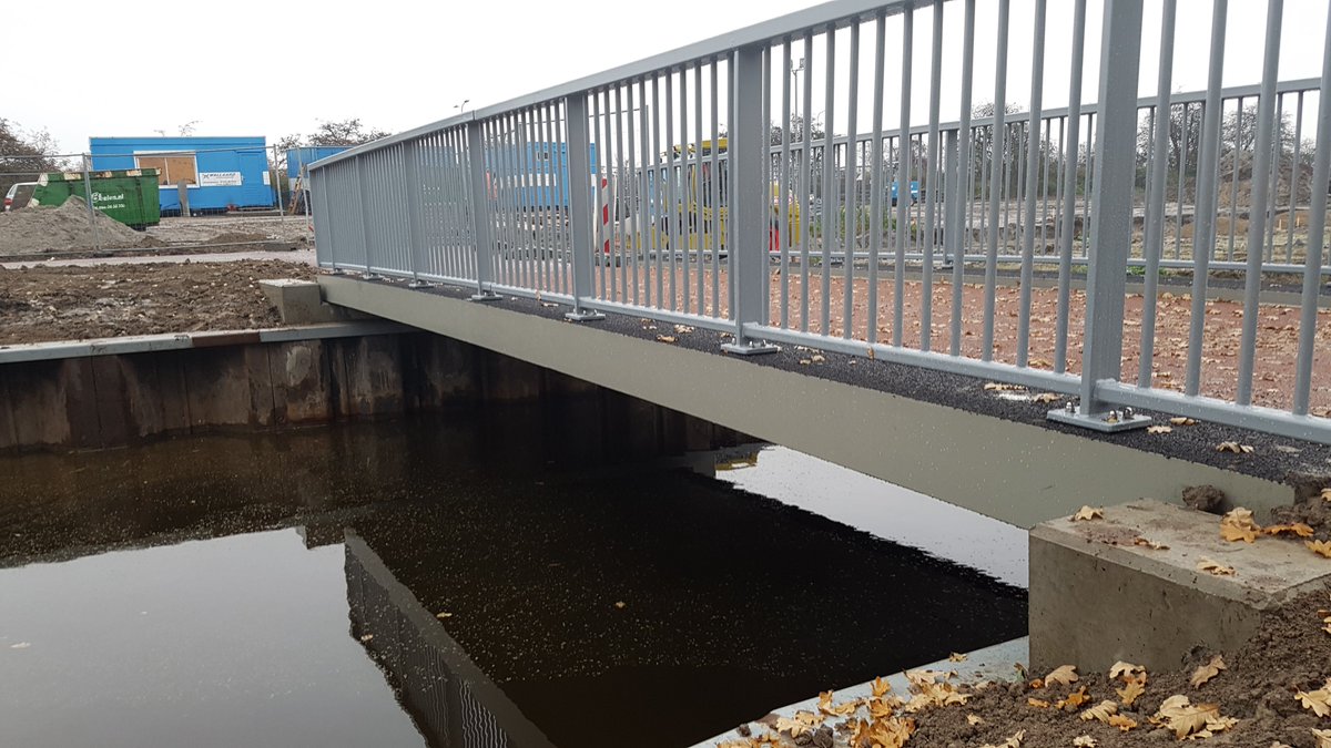 adcim's tweet photo. Uniek werk in samenwerking met @FiberCoreEurope en Aannemersbedrijf Wallaard. In opdracht van @ProvUtrecht. https://t.co/kBx6CLrWa7 https://t.co/JtfdC5gm8p