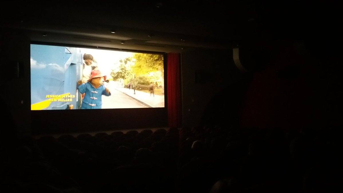 cmMatha's tweet photo. Ce matin, nous sommes au cinéma. #Paddington2 #mercilamairie https://t.co/PcQgmdSZlF