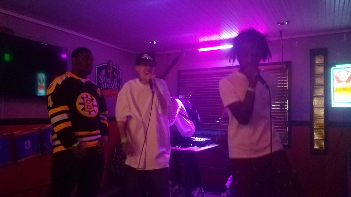 FiendishFoolish's tweet photo. We get that stage turnt up when we on it. #FiendishFoolishEntertainment #OnlyGettingBetter #WeOn https://t.co/868Q6oYQbE